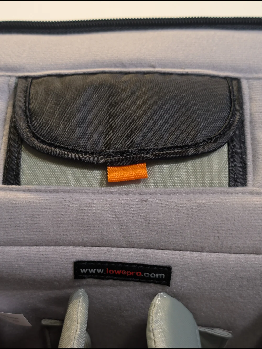 NWT Lowepro Mirrorless Camera Bag Weatherproof Shoulder Case for Sony Alpha Cano